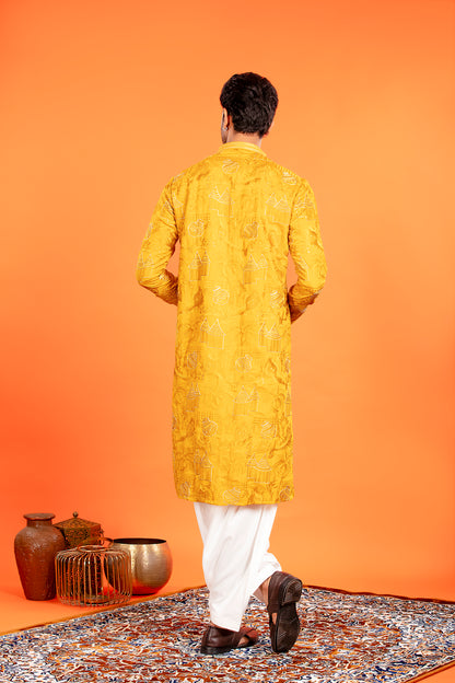 Aarvay – Golden Ochre Heritage Kurta with Patiala