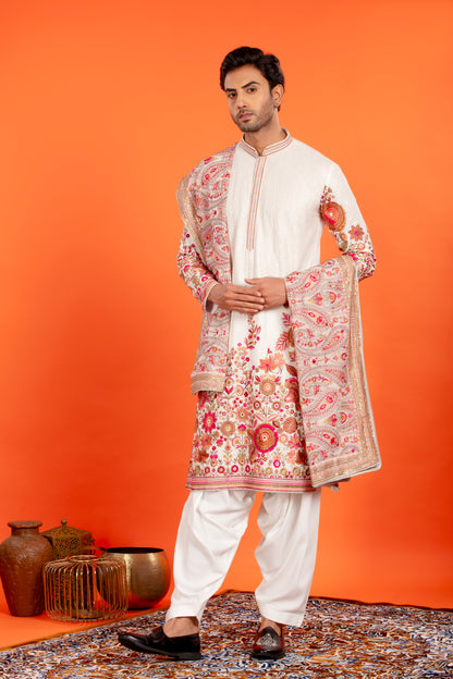 Aarin – Ivory Bloom Embroidered Kurta Patiala Set with Dupatta