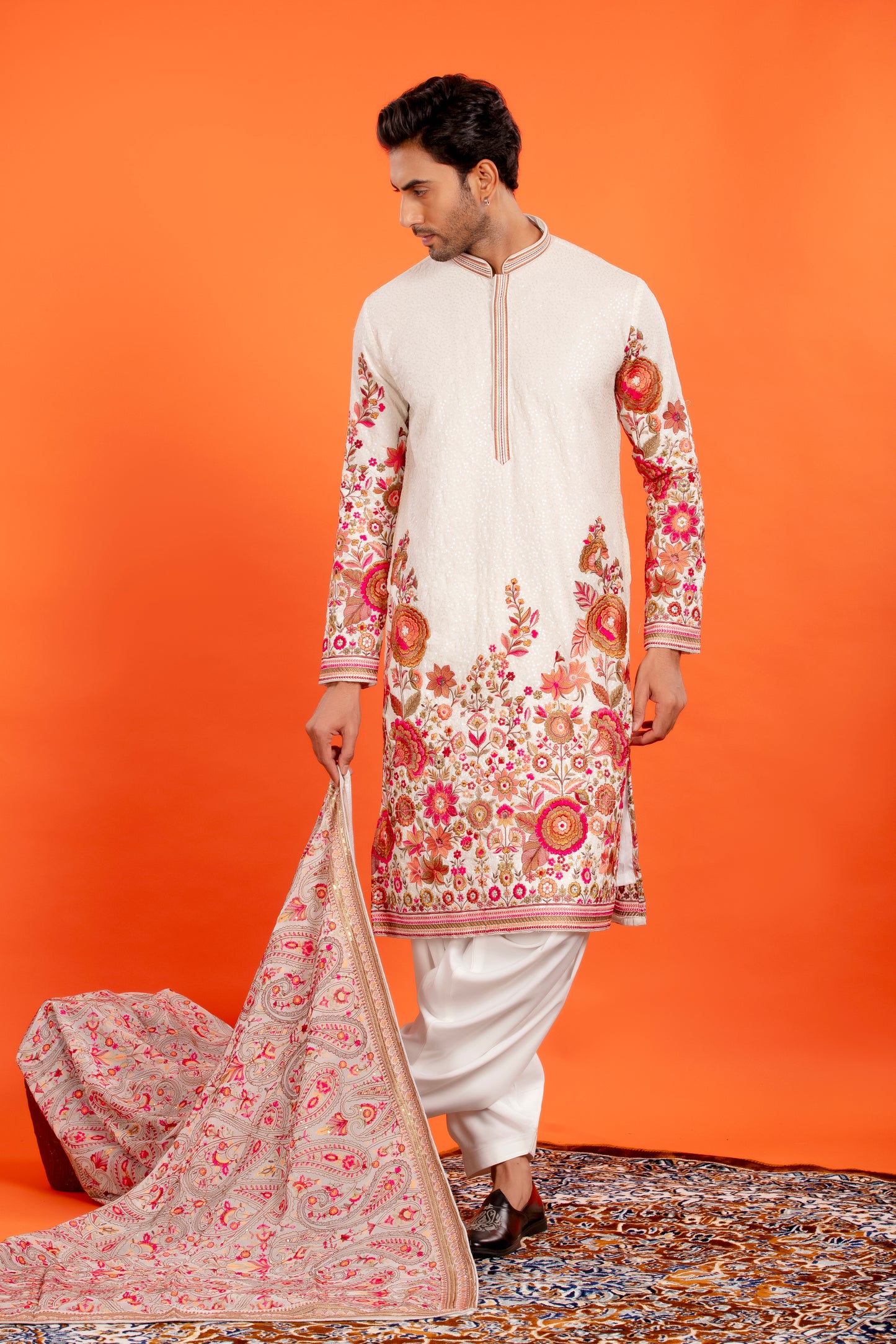 Aarin – Ivory Bloom Embroidered Kurta Patiala Set with Dupatta