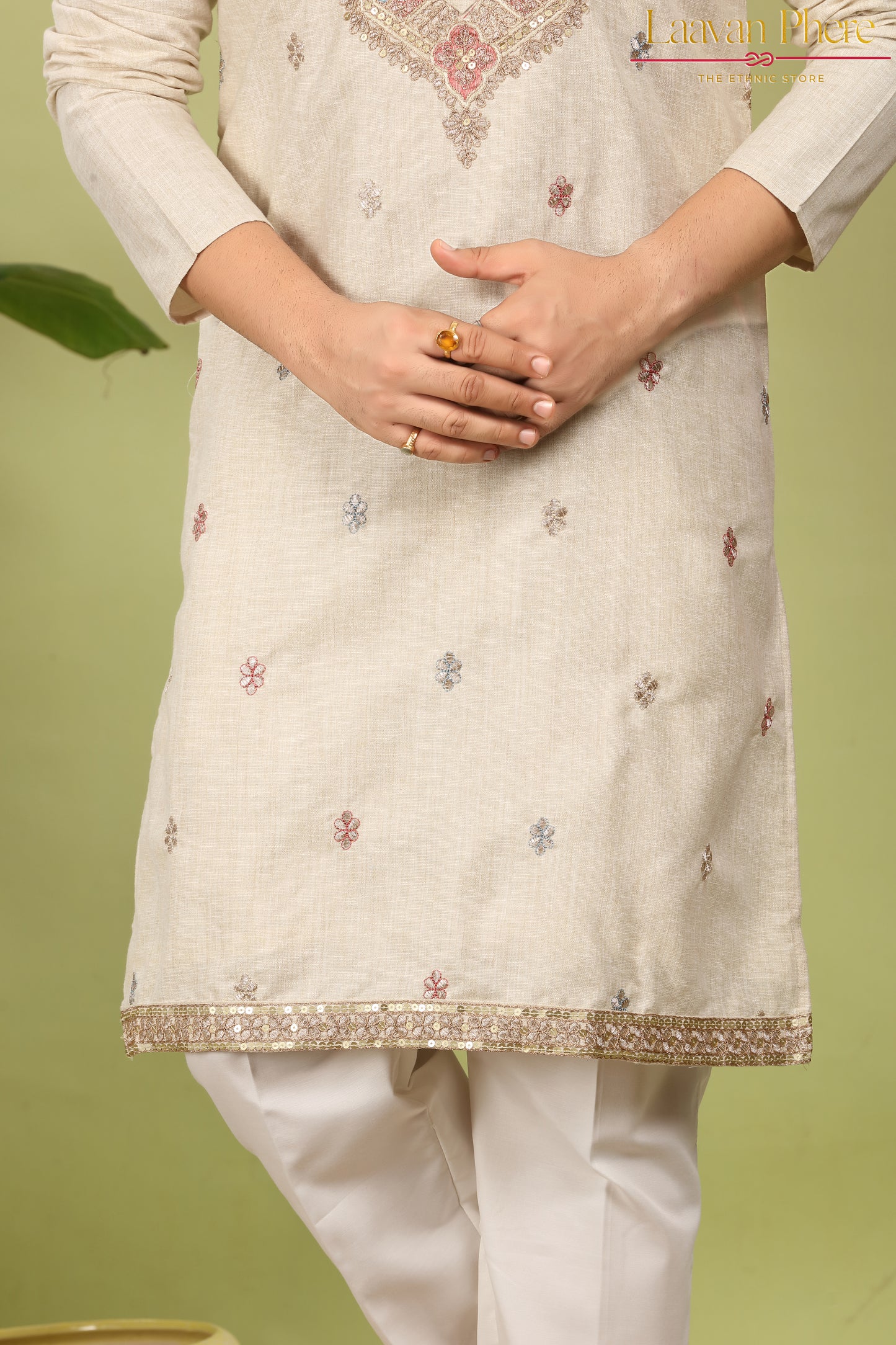 Zarvan – Antique Ivory Yoke Embroidered Cotton Linen Kurta